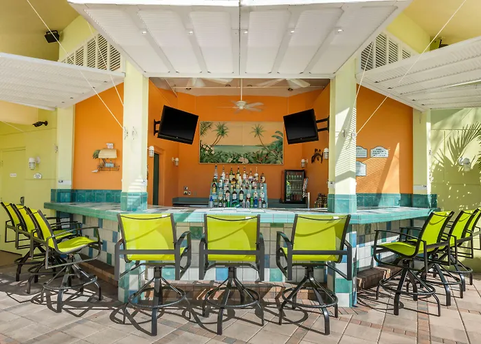 Romantic hotel: Comfort Suites Maingate East